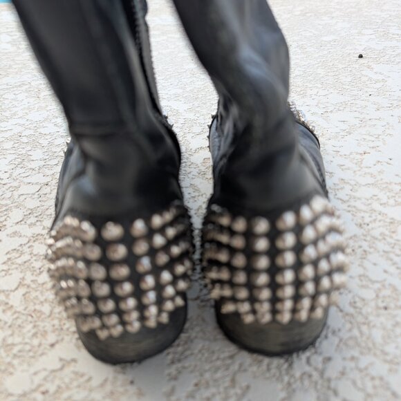 Steve Madden studded boots - Picture 3 of 5